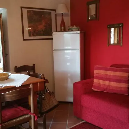 منزل ريفي Casa Gorna Castell'Umberto